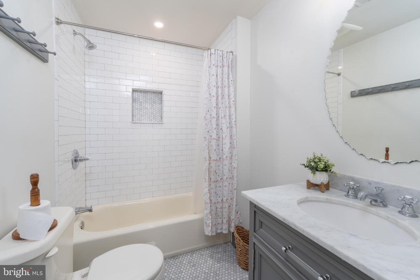 806 S Ann Street photo 15