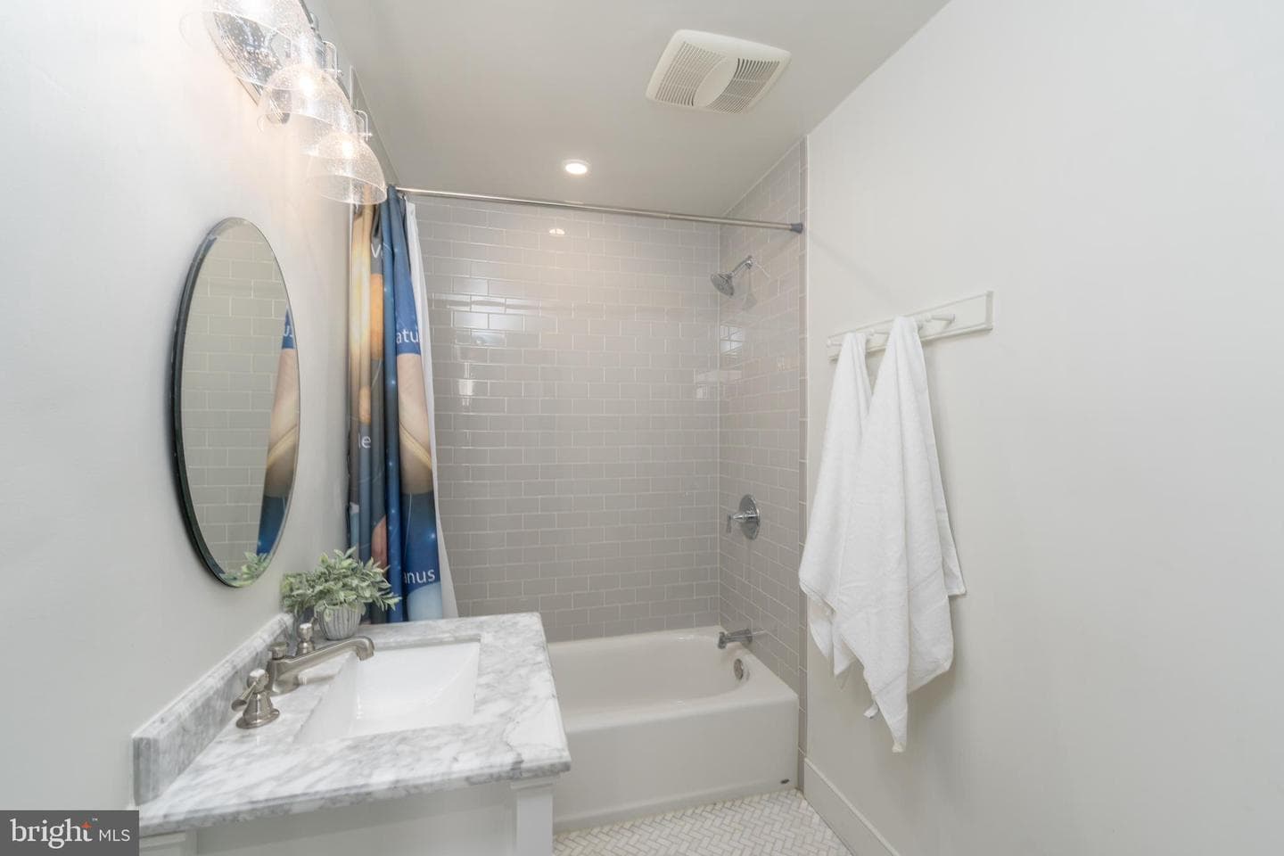 806 S Ann Street photo 19