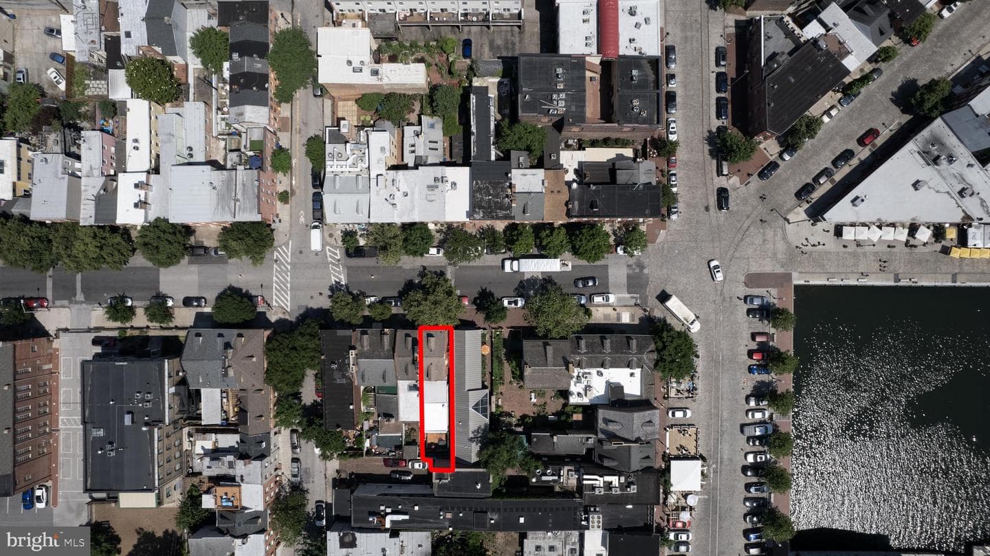 806 S Ann Street photo 30