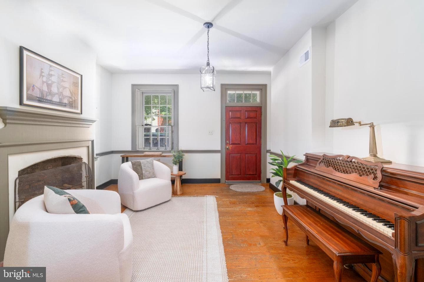 806 S Ann Street photo 5