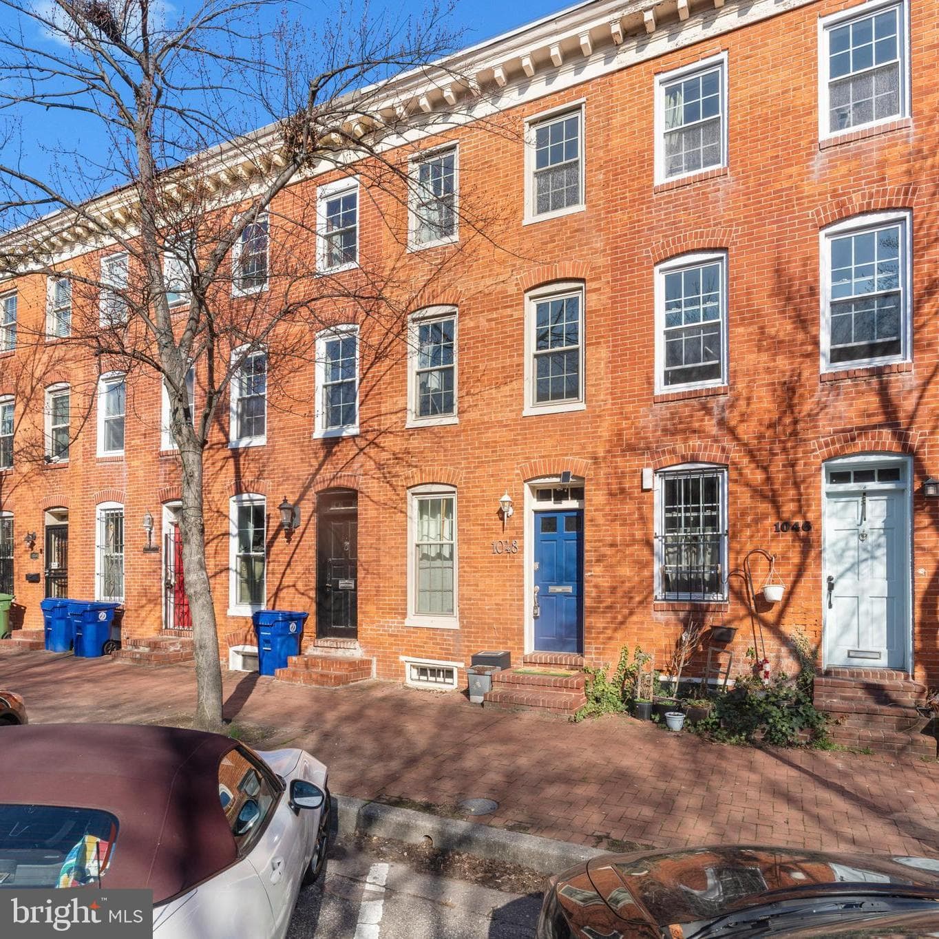 1048 W Barre Street photo 2