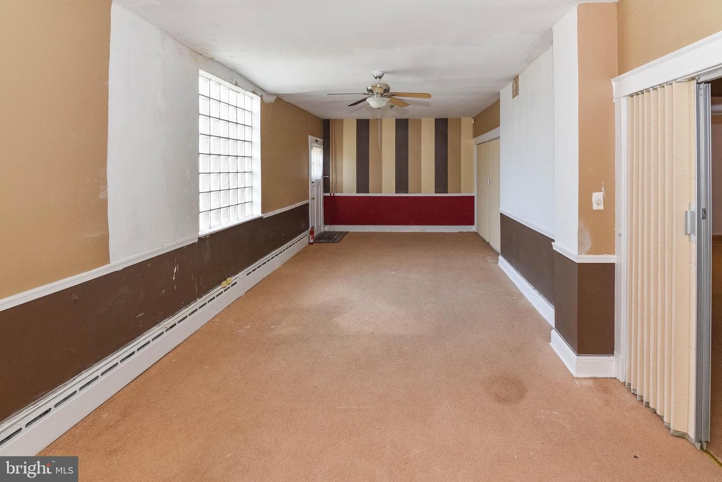 2431 E Oliver Street photo 12