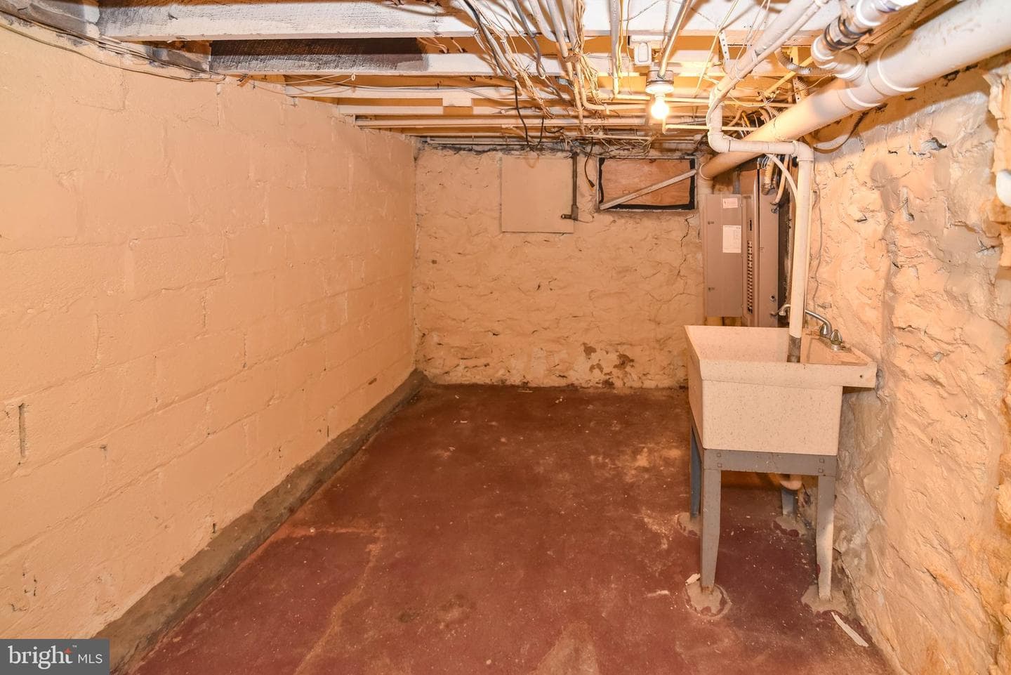 2431 E Oliver Street photo 51