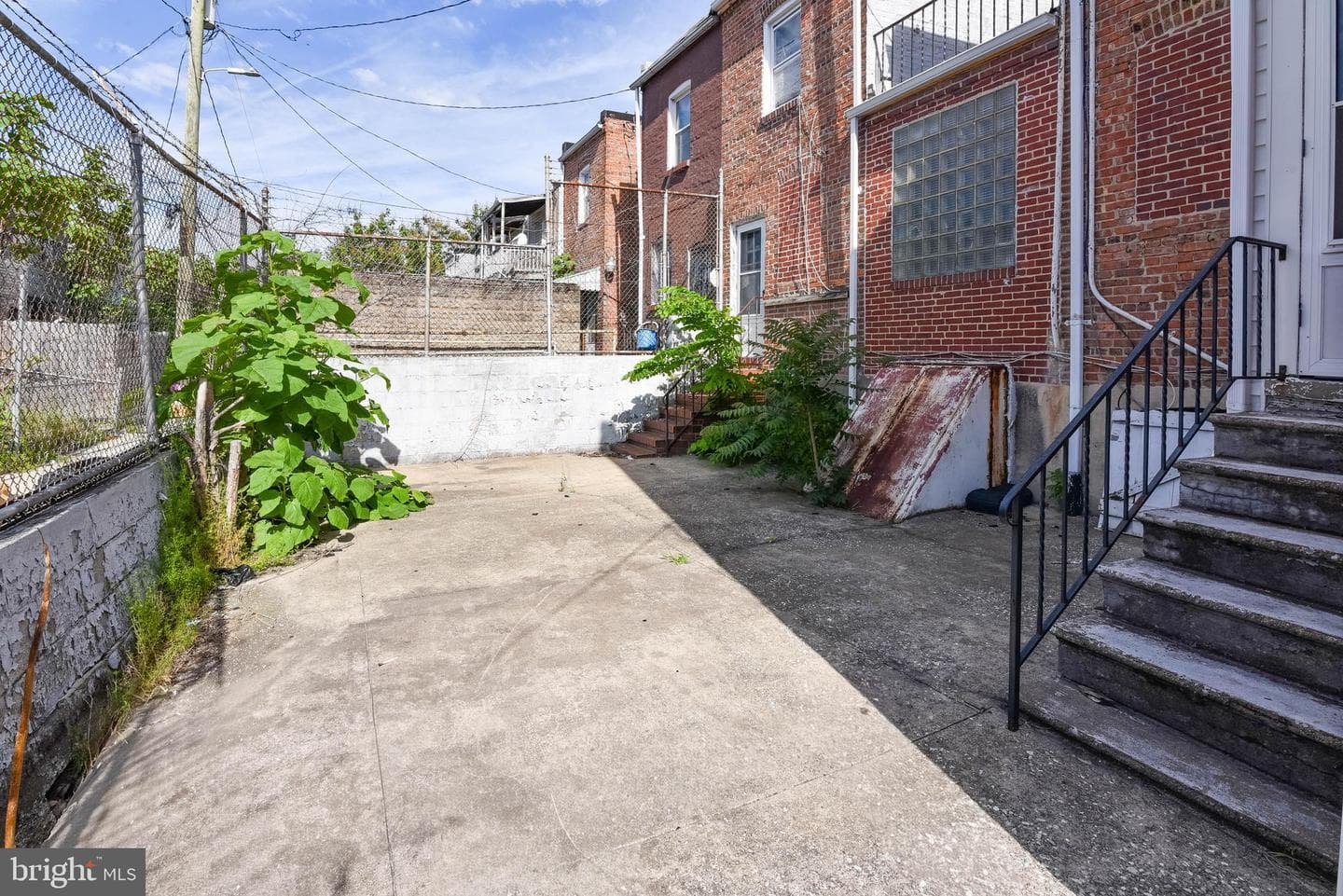 2431 E Oliver Street photo 70