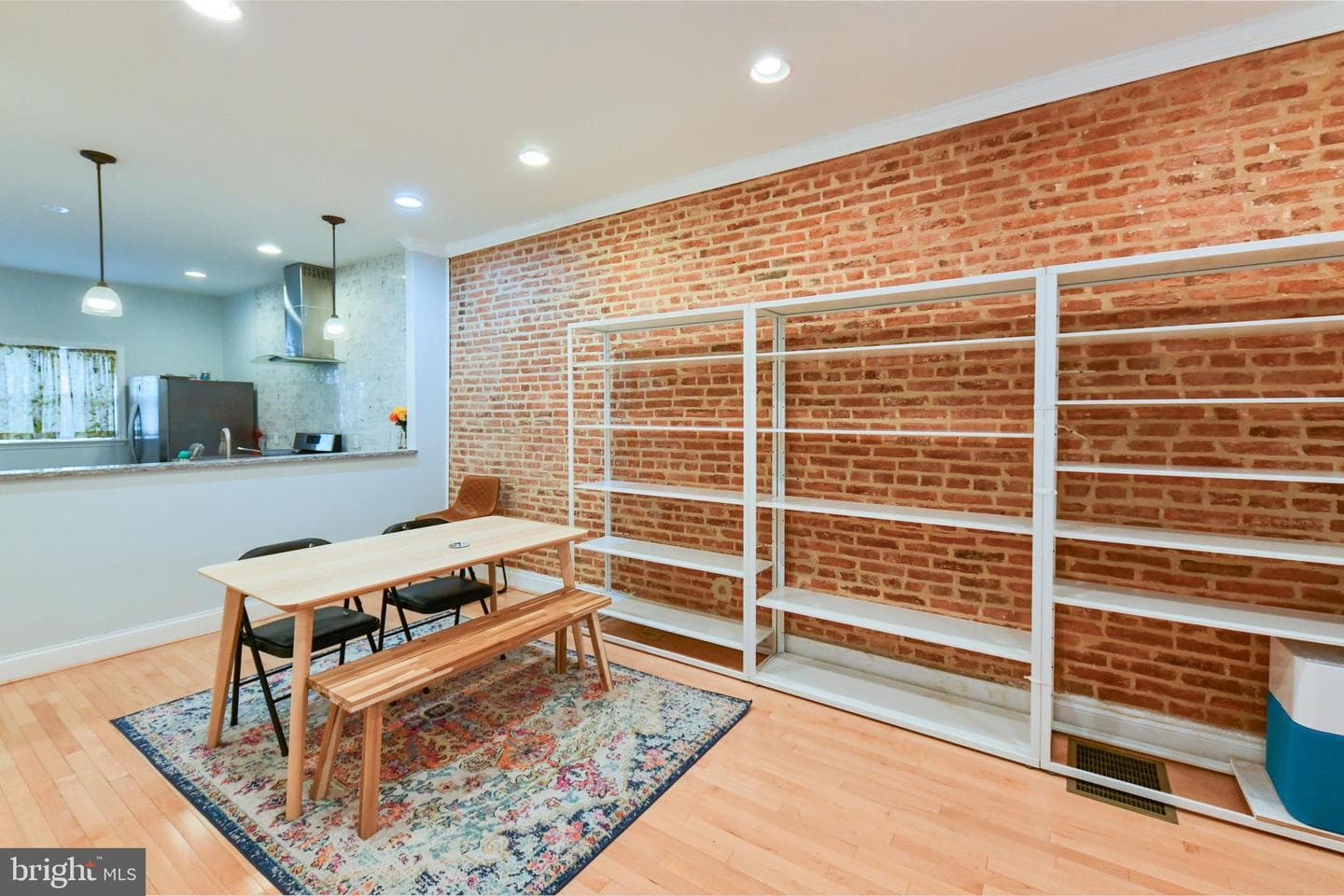 1436 N Bond Street photo 3