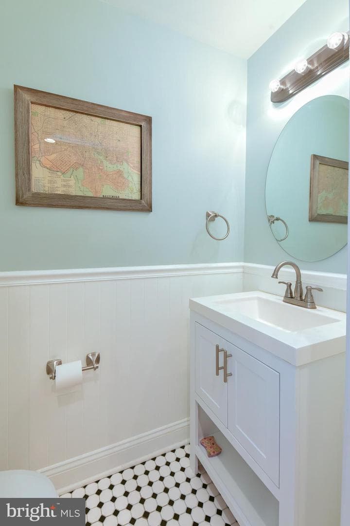 1436 N Bond Street photo 7