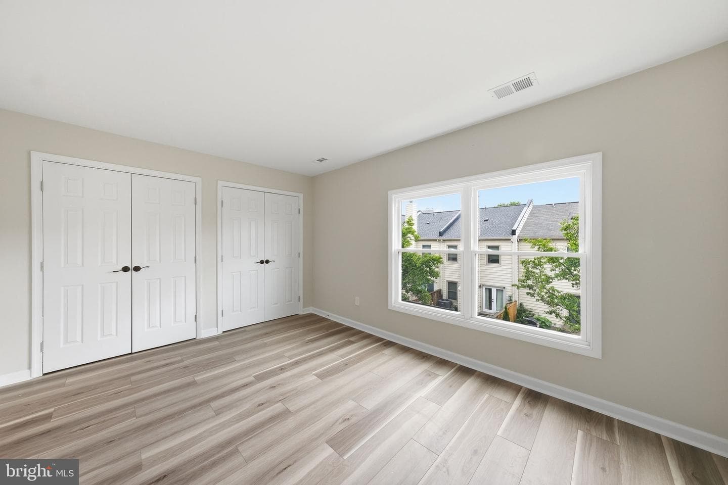 207 Roundhouse Court photo 15