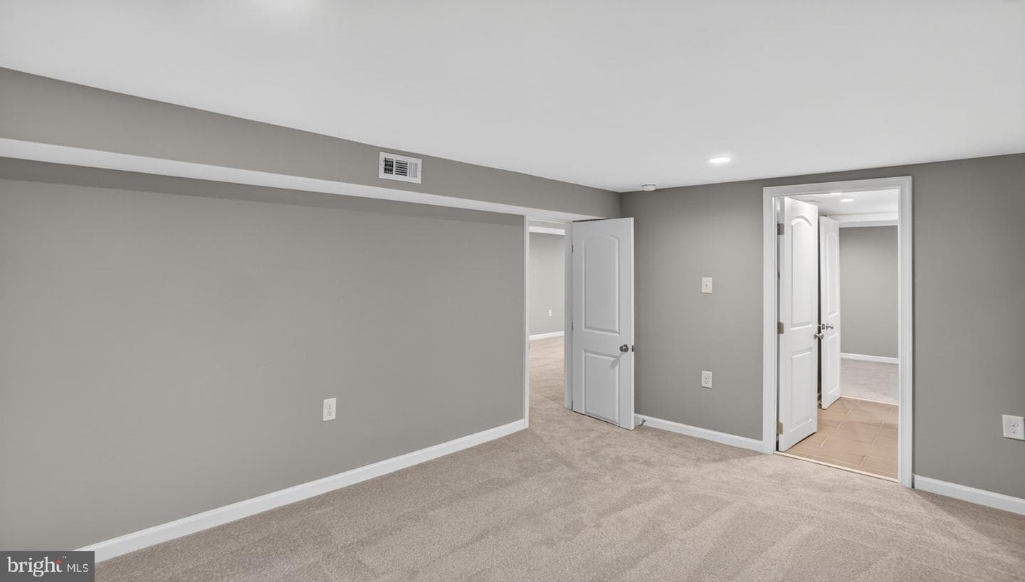 2920 Bayonne Avenue photo 59