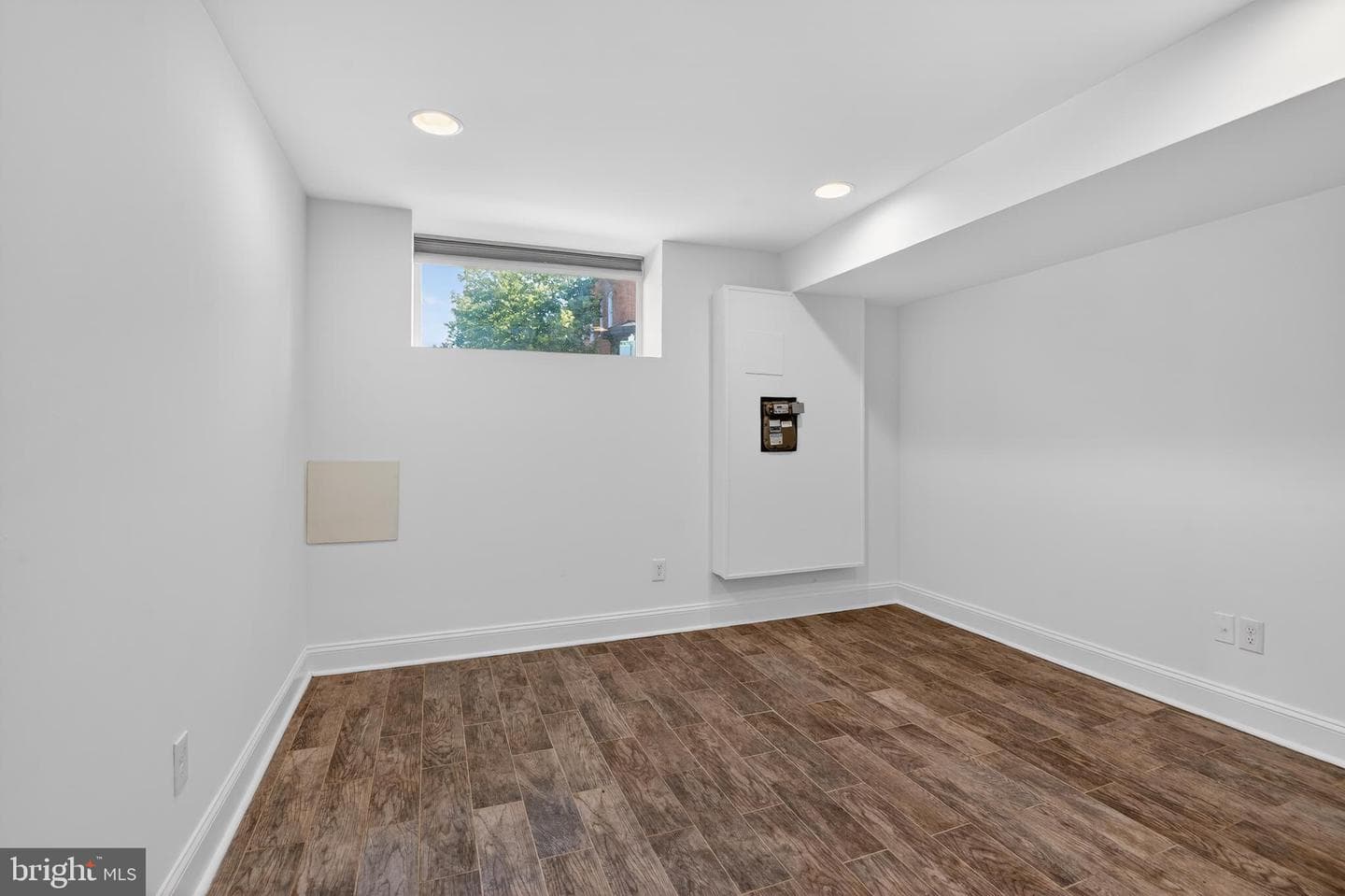 3237 E Baltimore St photo 31