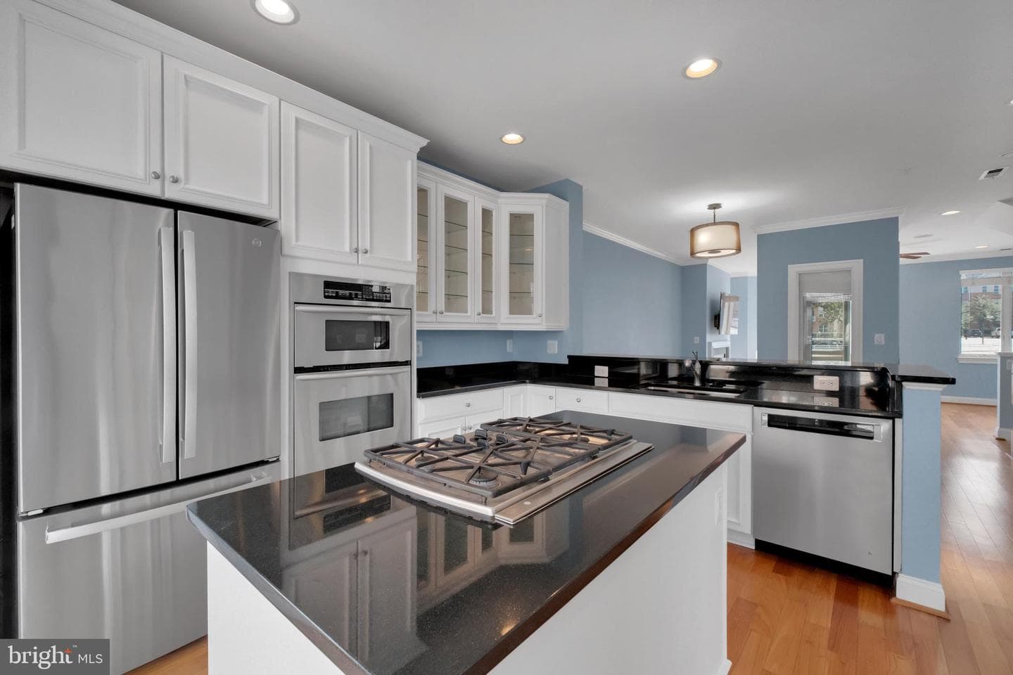 915 Valencia Court #117 photo 5