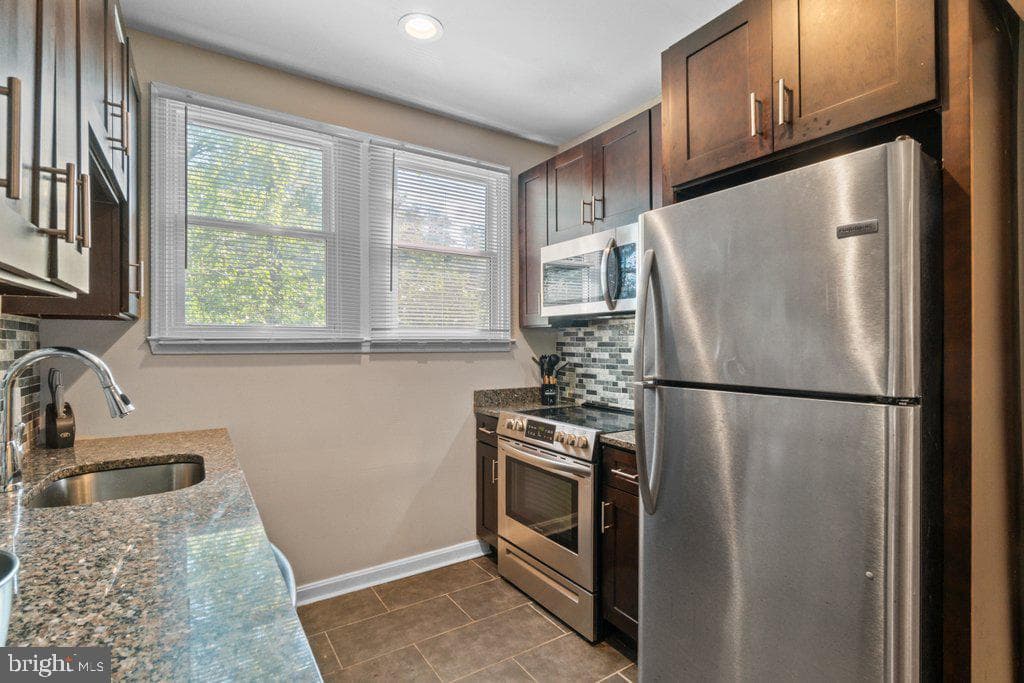 618 Wicklow Road photo 13