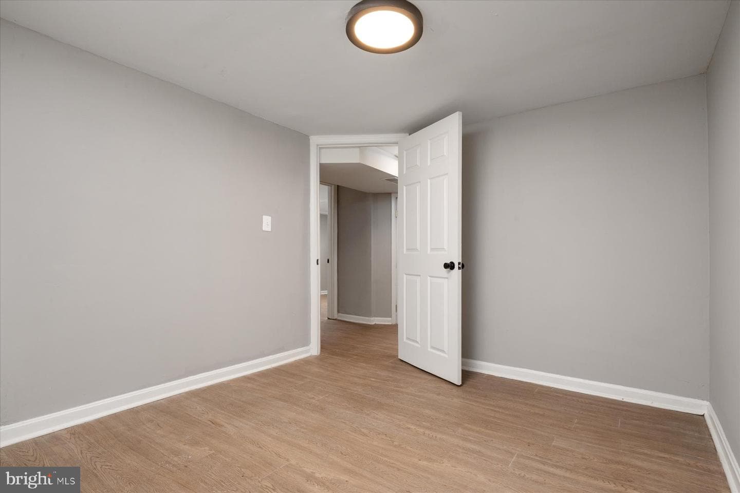 6410 Fair Oaks Avenue photo 16