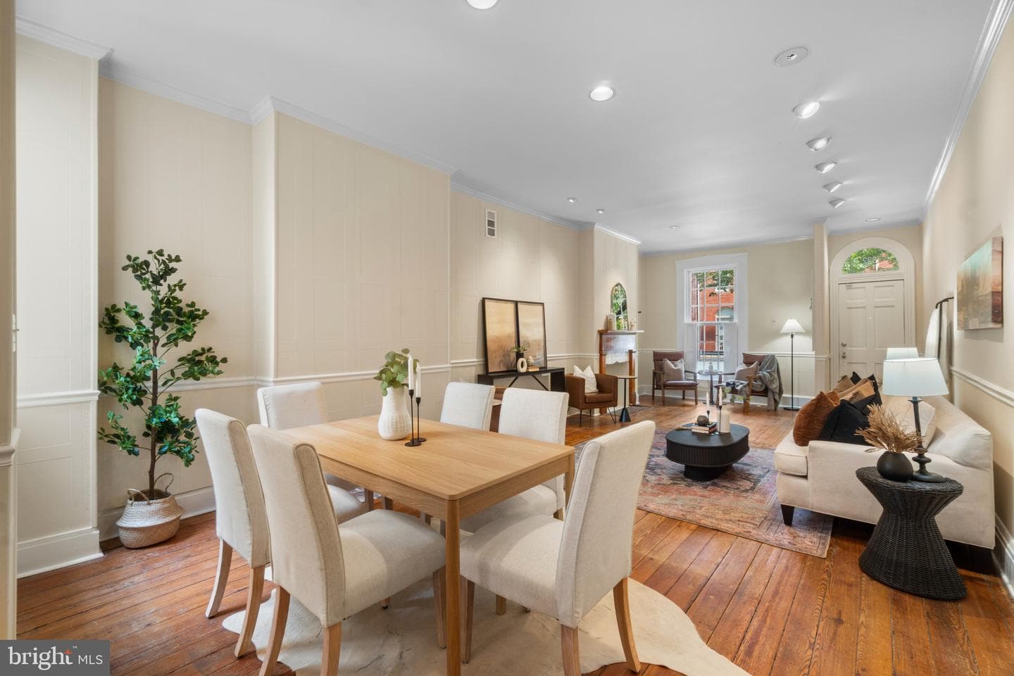 832 William Street photo 8