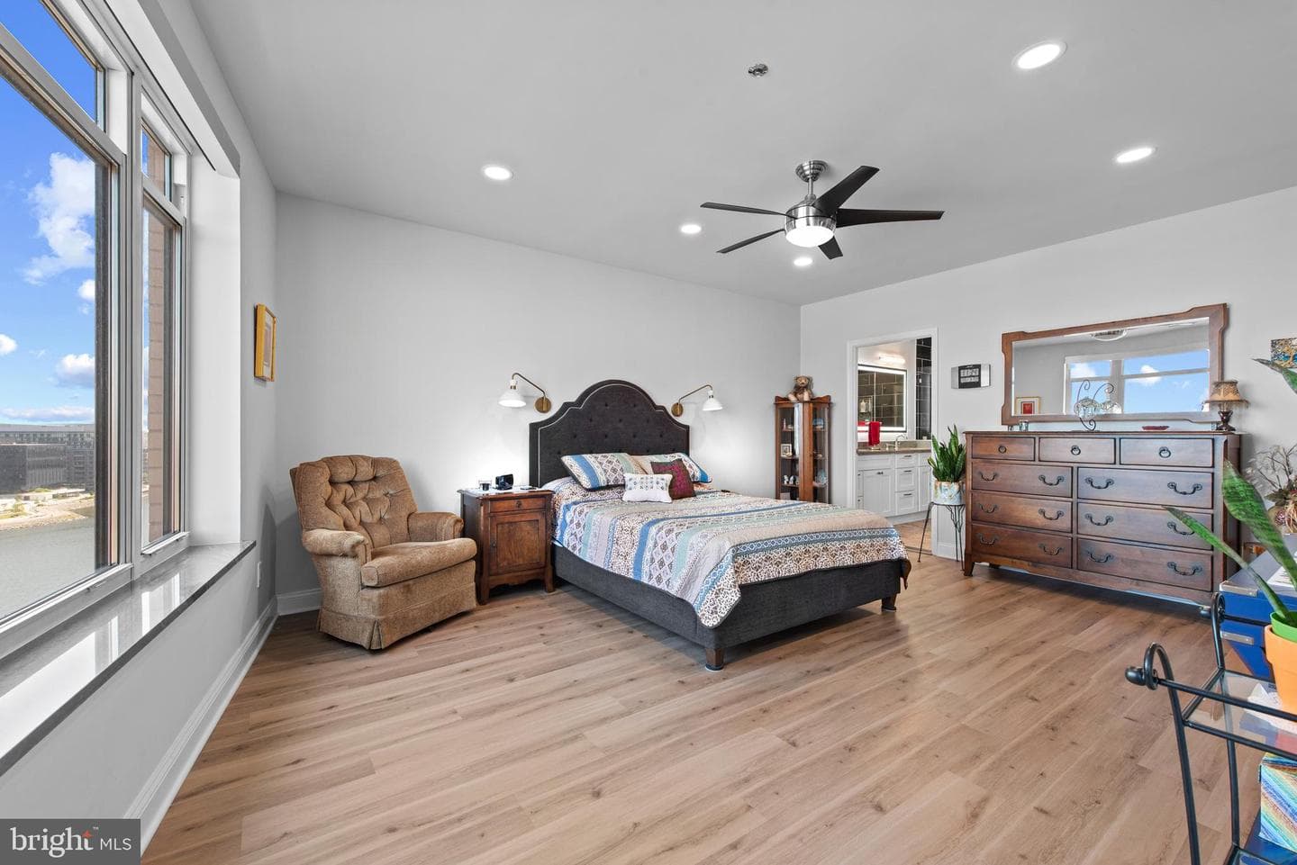 100 Harborview Drive #1509 photo 26