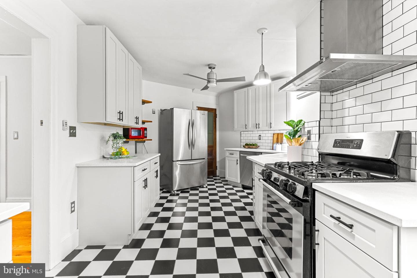 407 Bretton Place photo 2