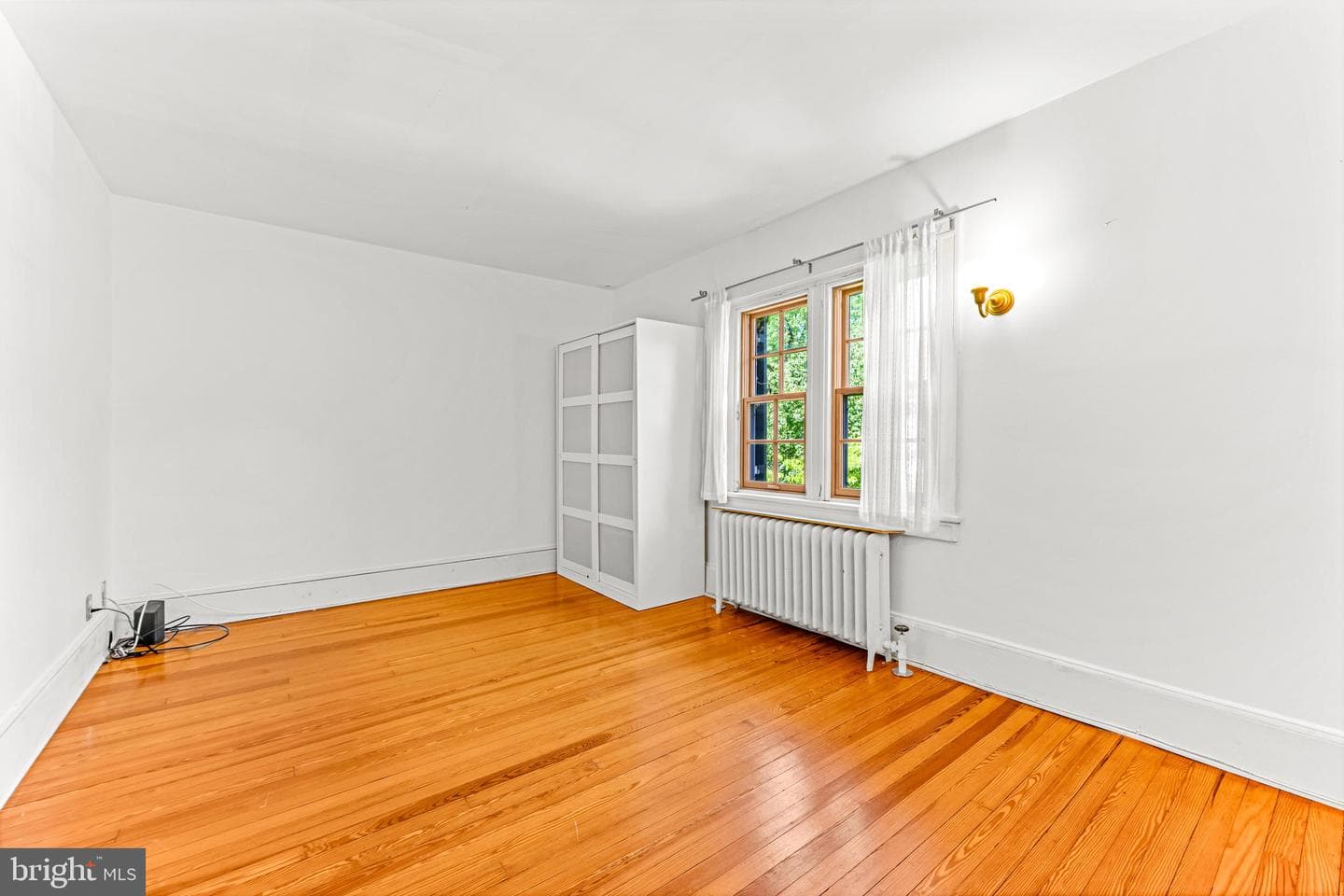 407 Bretton Place photo 34