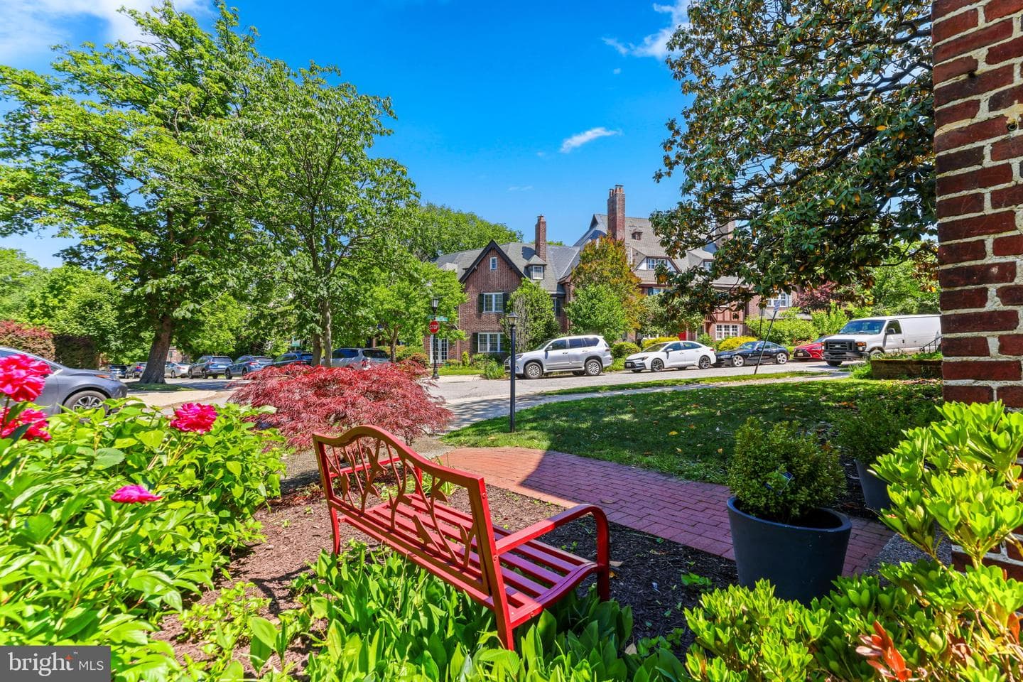 407 Bretton Place photo 54