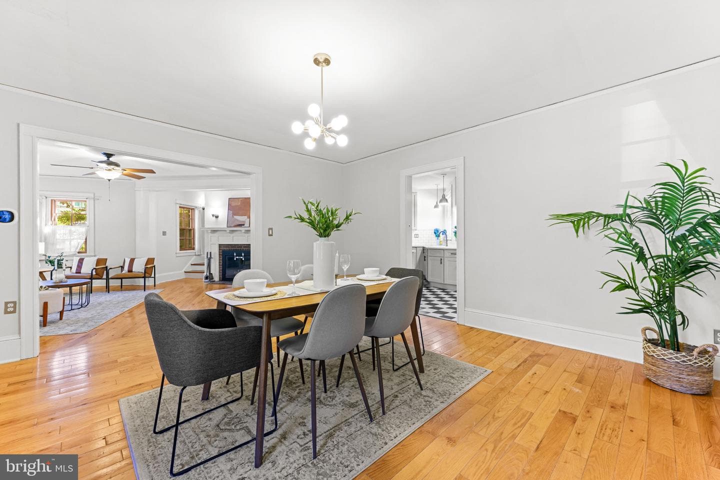 407 Bretton Place photo 7