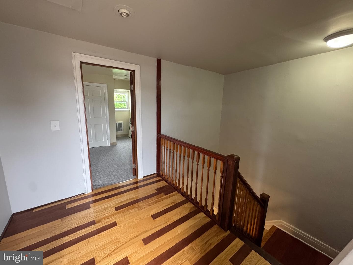 917 Chauncey Avenue photo 15