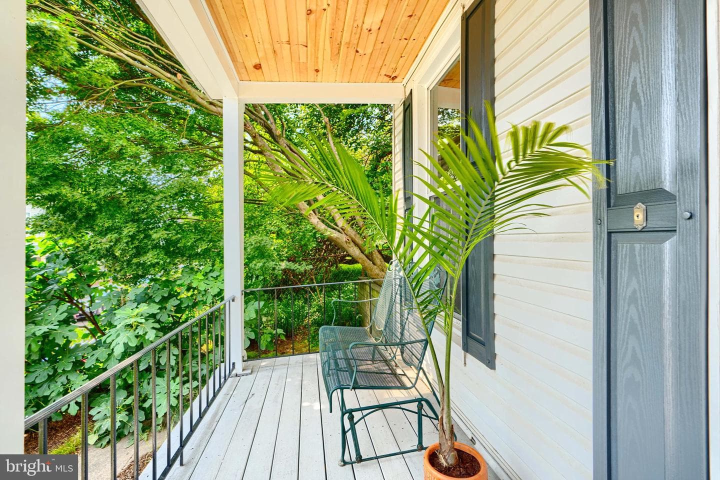 1330 Morling Avenue W photo 3