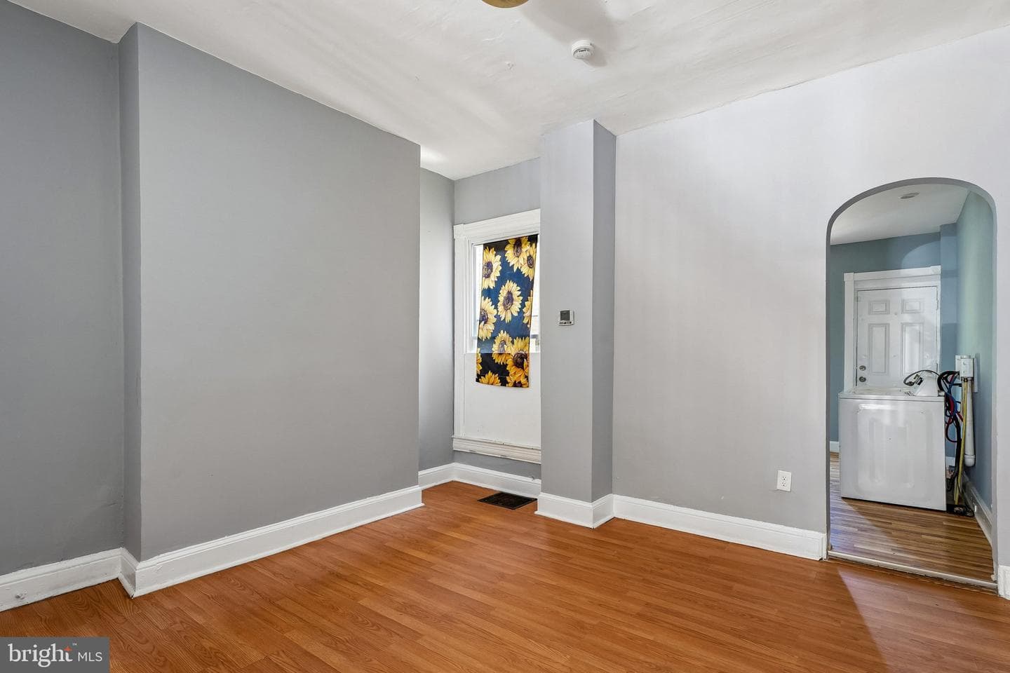 2304 E Lafayette Avenue photo 11