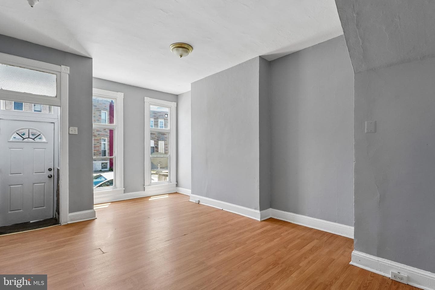 2304 E Lafayette Avenue photo 7