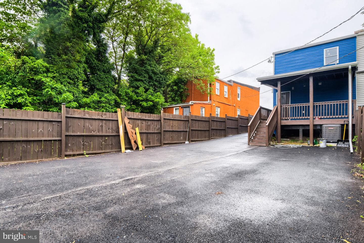 2911 Frederick Ave photo 22