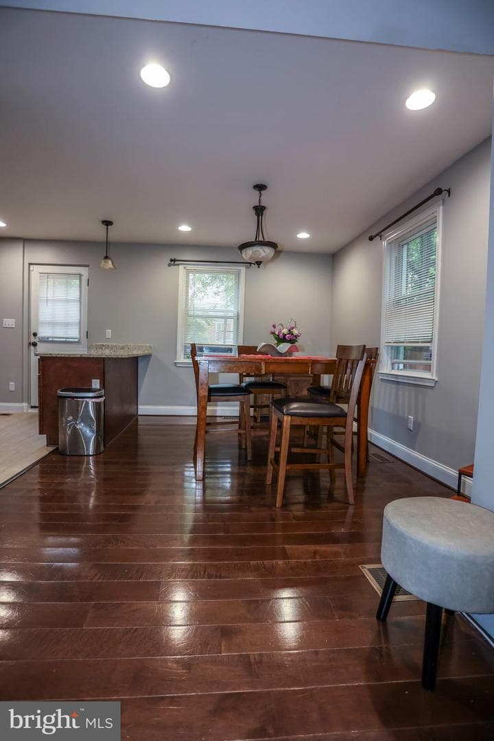 910 Dartmouth Road photo 14