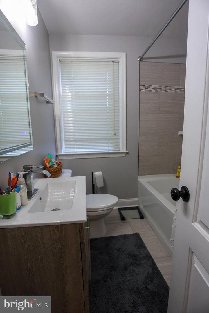 910 Dartmouth Road photo 23