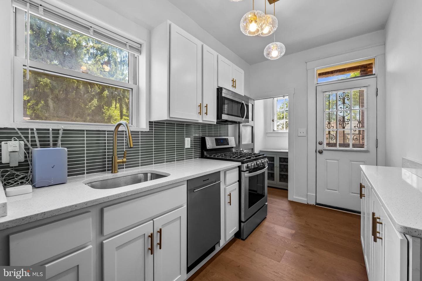 2505 Oakley Avenue photo 13