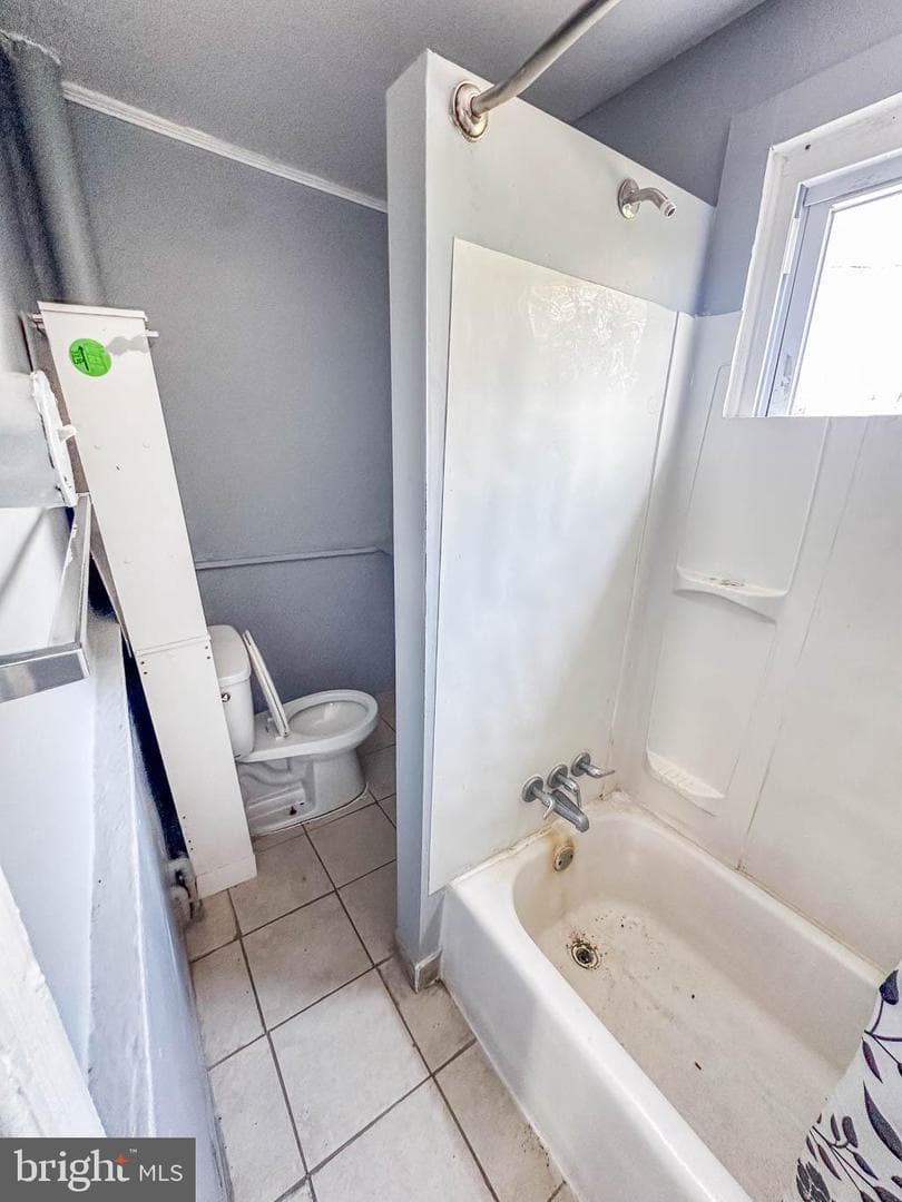 1733 N Bond Street photo 10