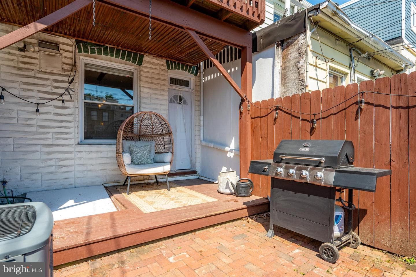 929 S Clinton Street photo 32