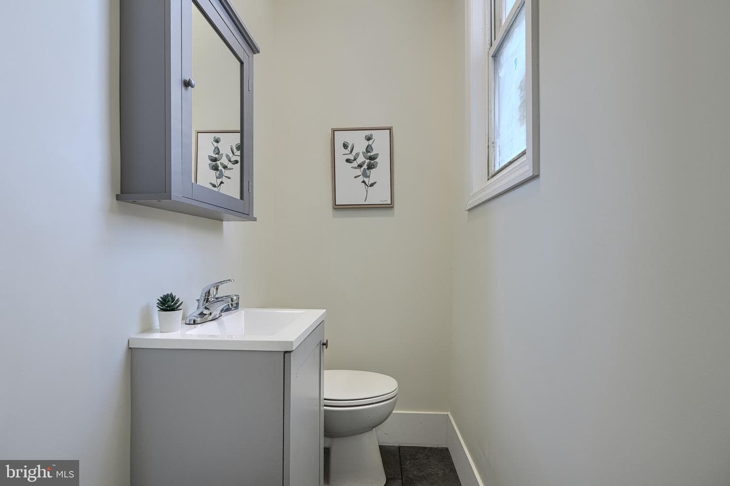 1627 E 32nd Street photo 19