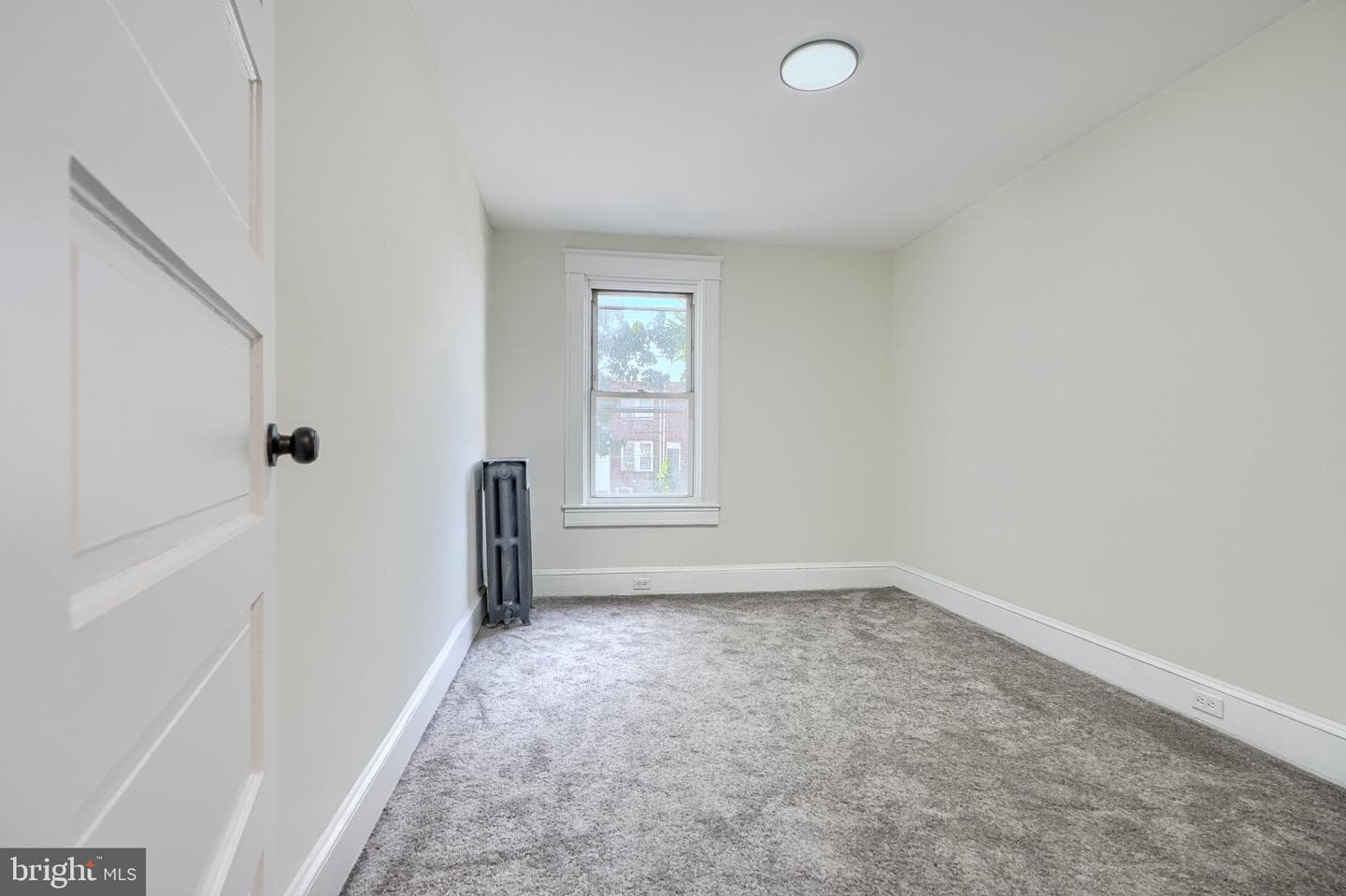 1627 E 32nd Street photo 25