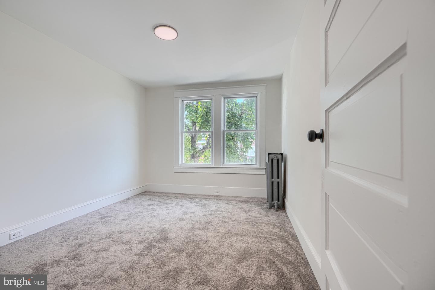 1627 E 32nd Street photo 28