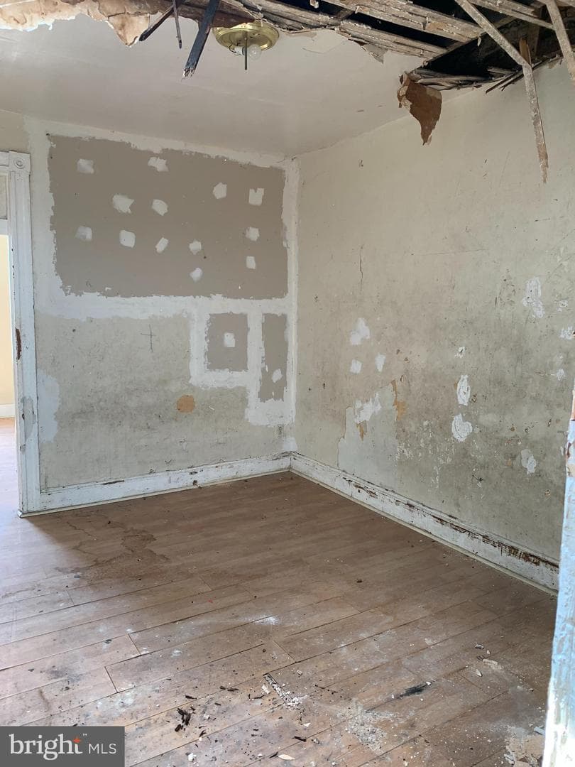 2332 W Baltimore Street photo 10