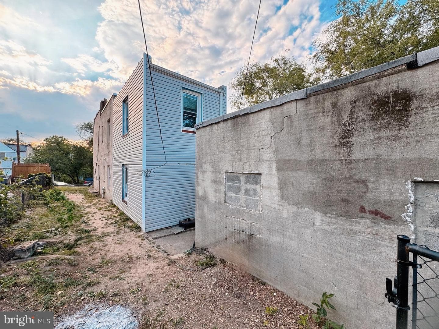 3707 8th St photo 33