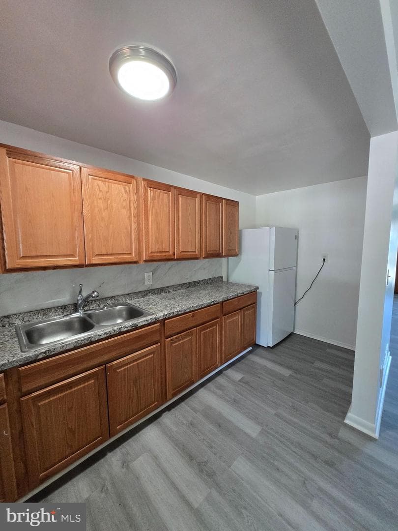 5643 Kavon Avenue photo 8