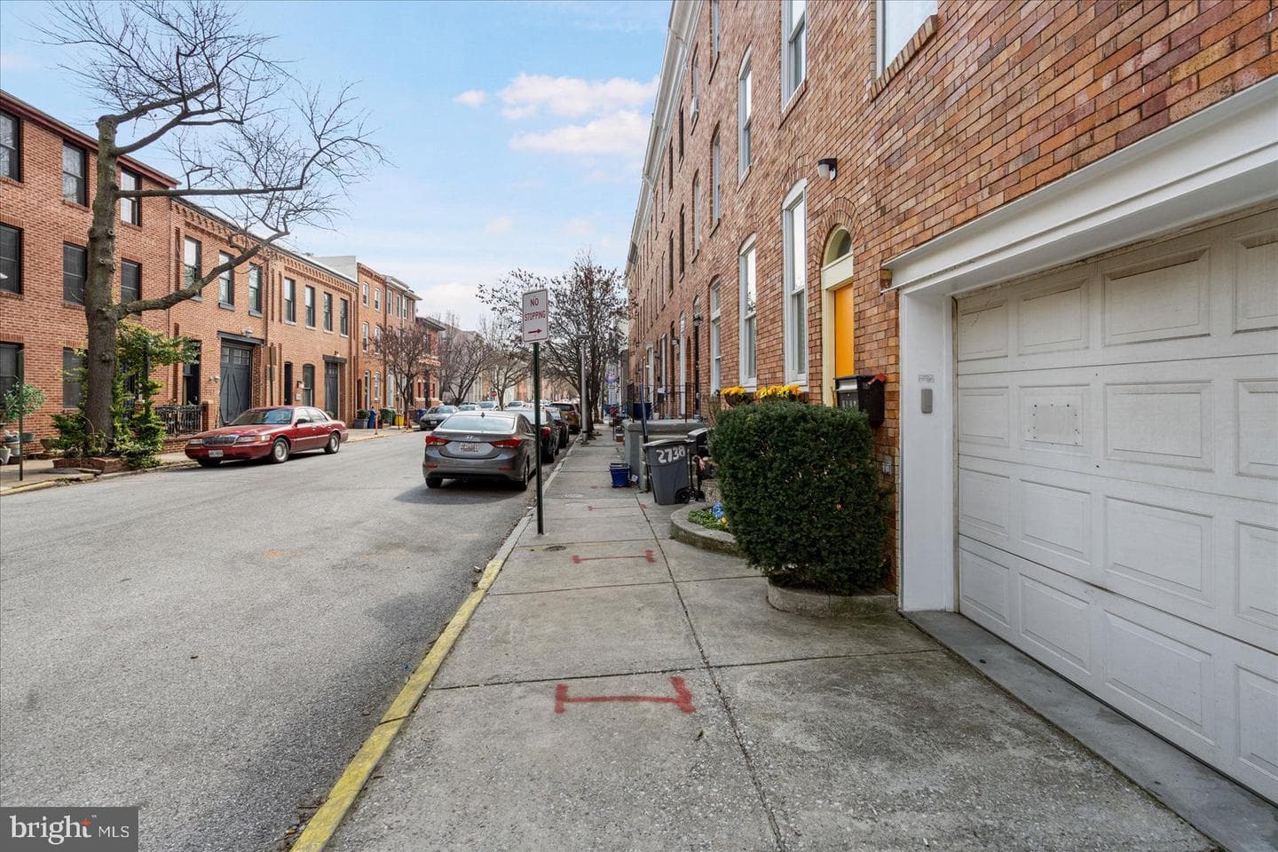 2125 Cambridge photo 3