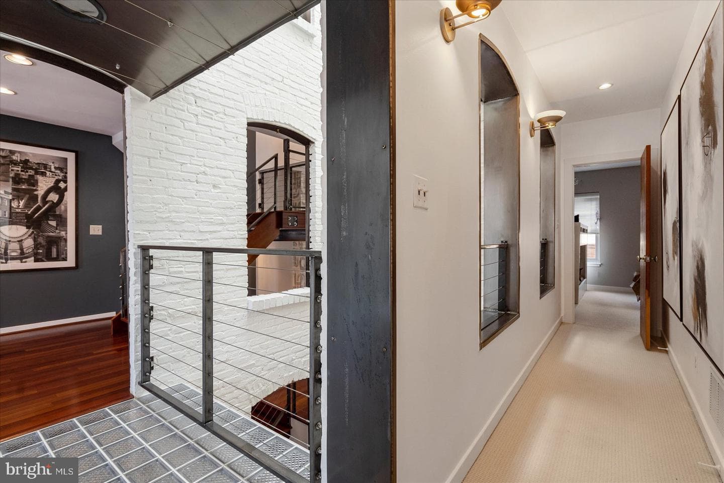 2125 Cambridge photo 40