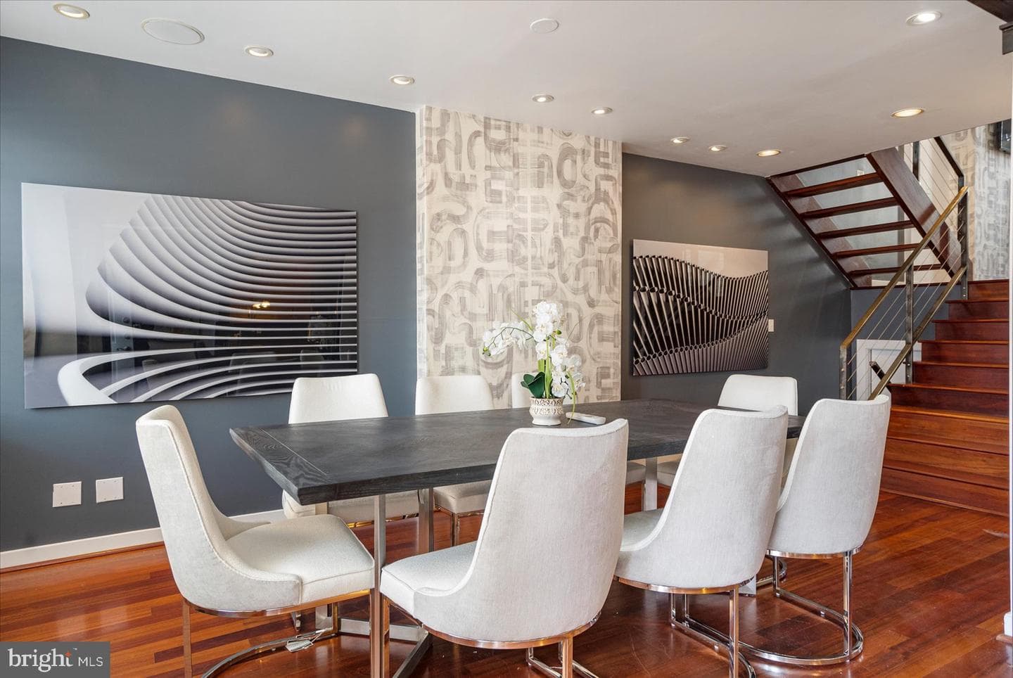 2125 Cambridge photo 7