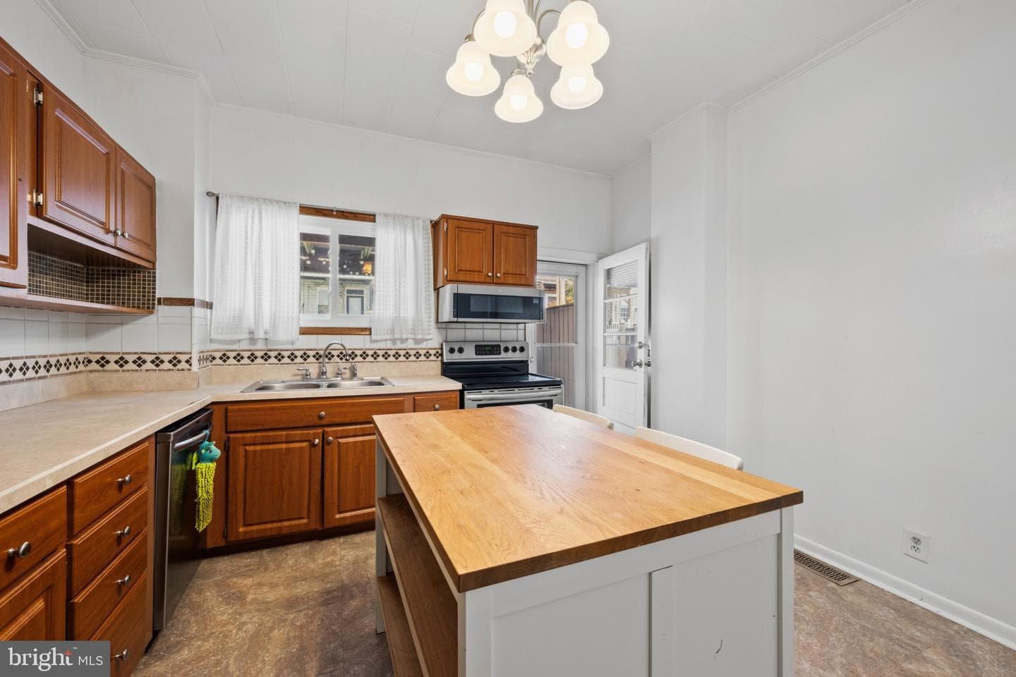1506 Jackson photo 18