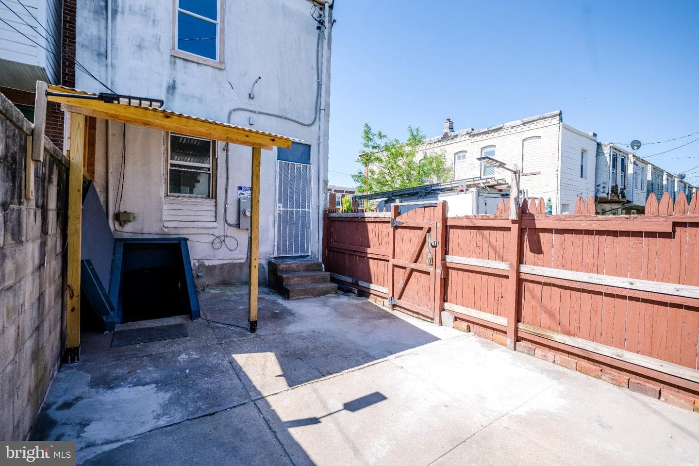 3118 E Monument Street photo 29