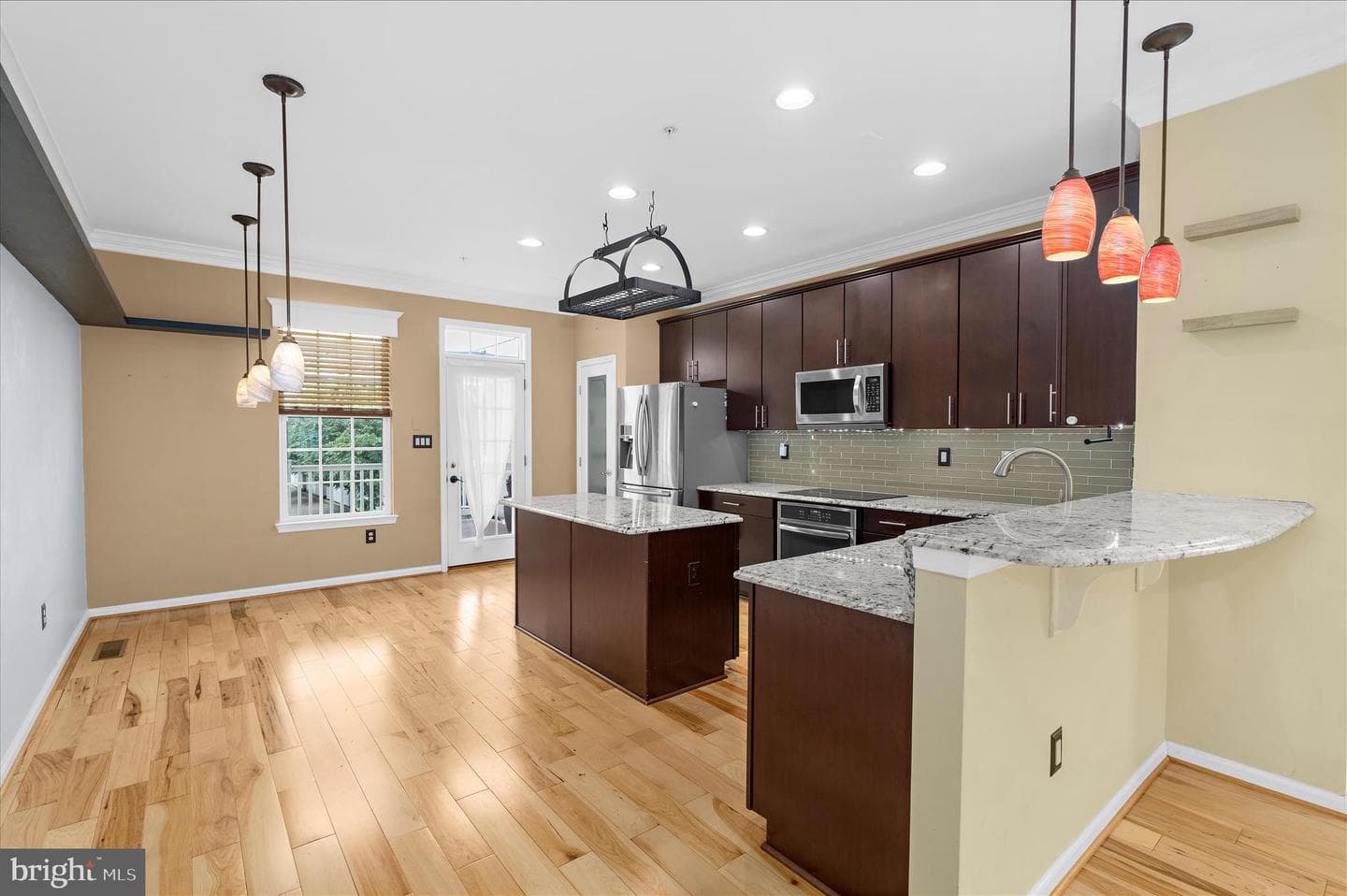 4628 Fait Avenue photo 9