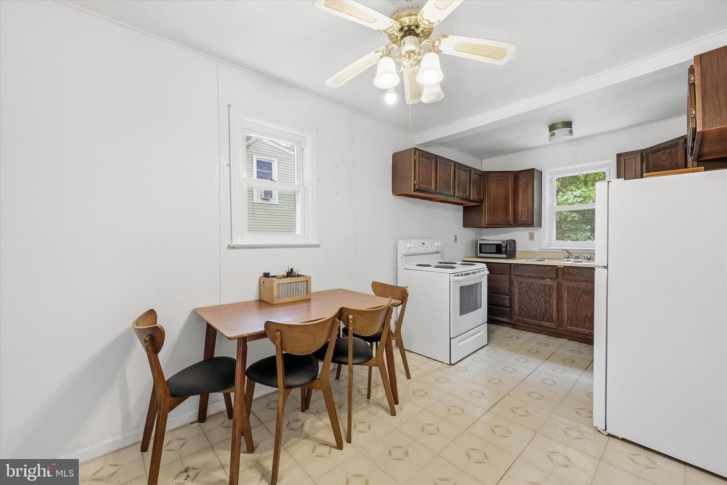 5409 Catalpha Road photo 8