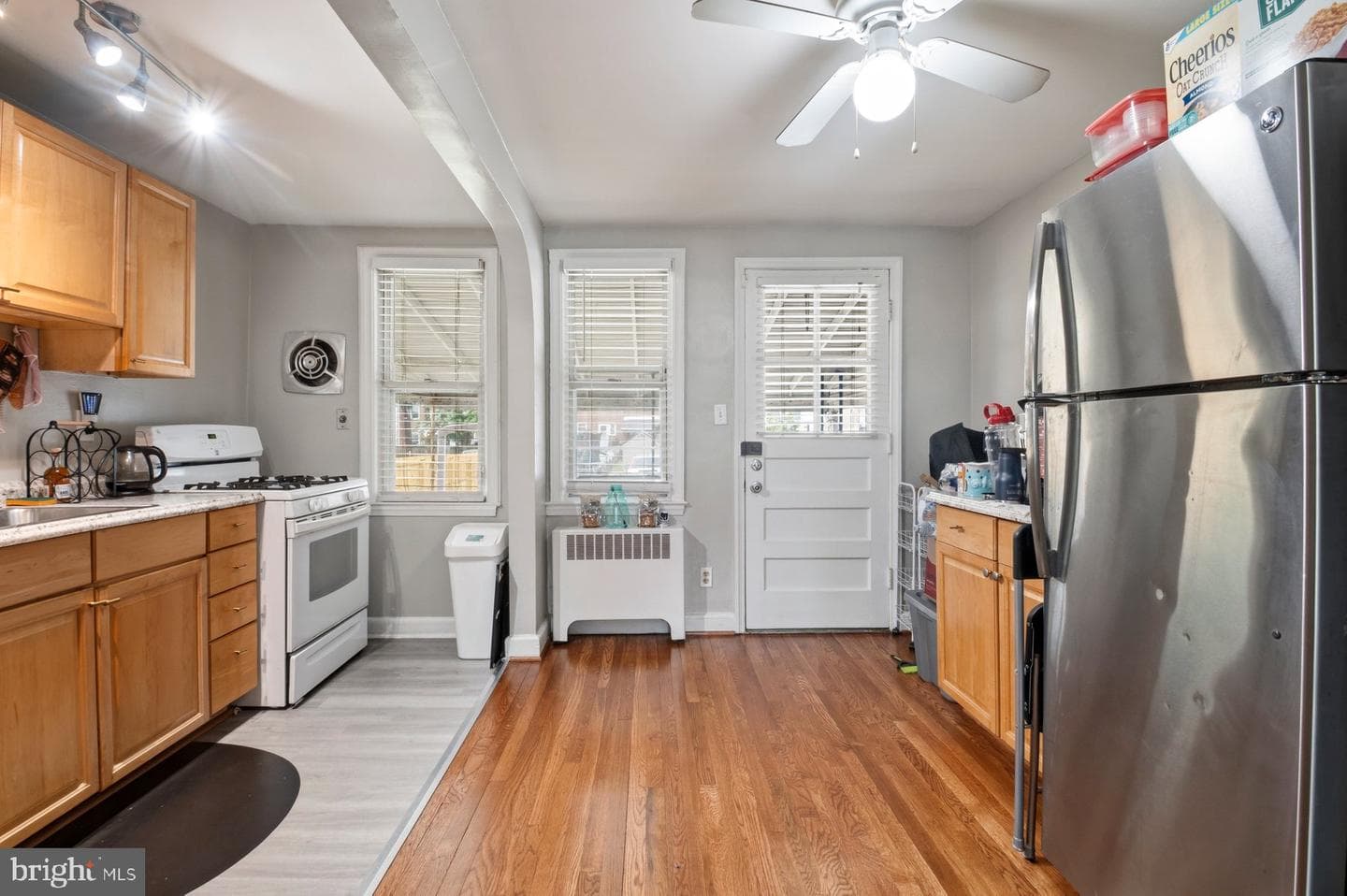3644 Benson Avenue photo 9