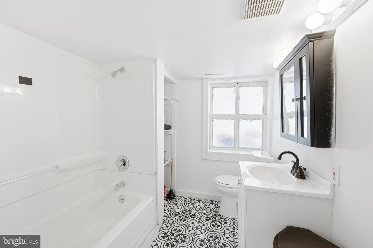 1303 Weldon Avenue photo 24