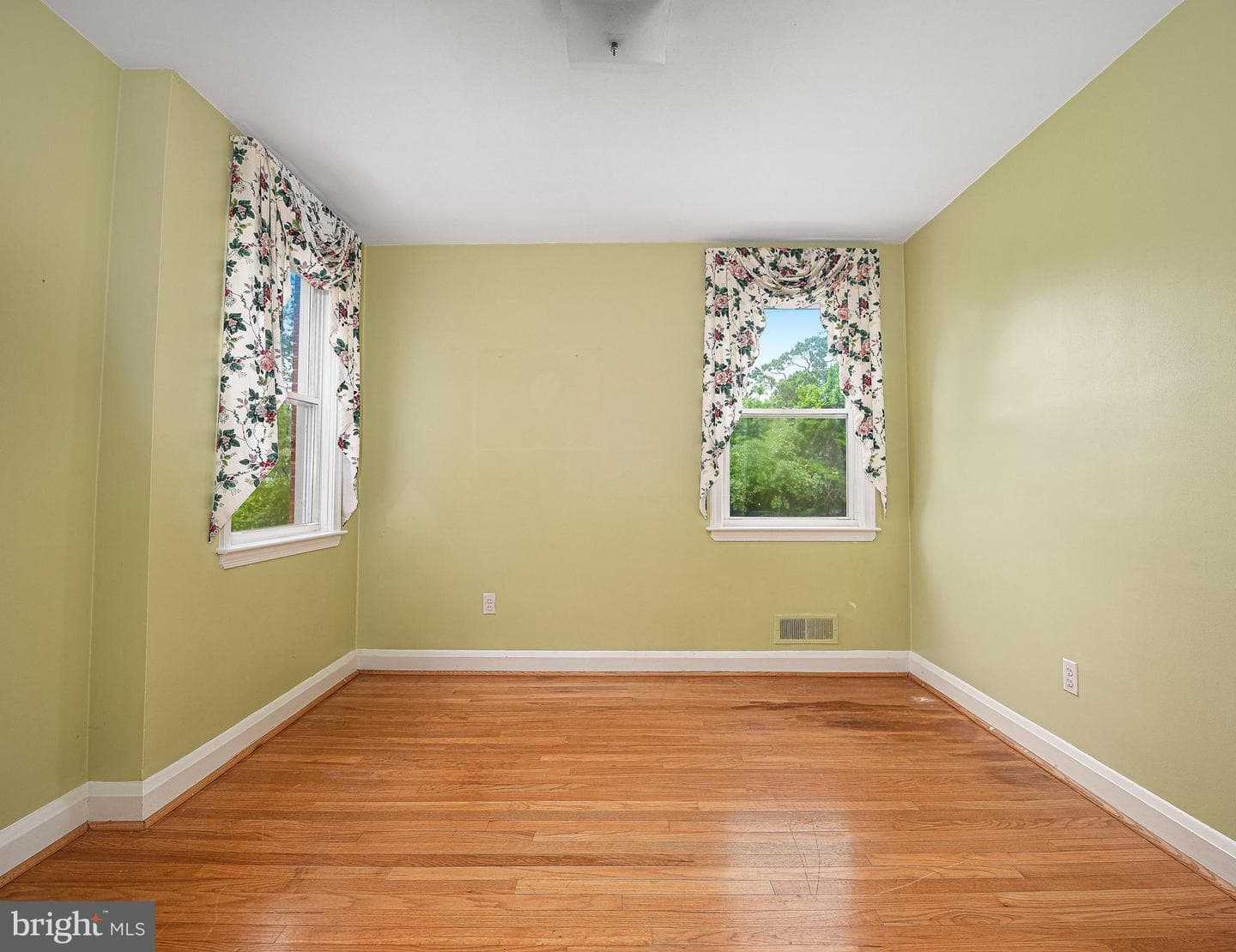 7202 Old Harford Road photo 12