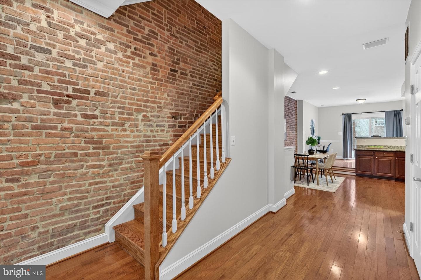 708 S Conkling Street photo 13