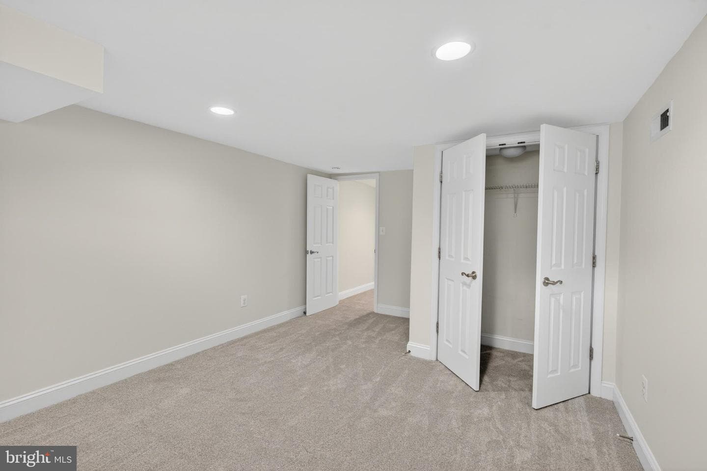 708 S Conkling Street photo 22